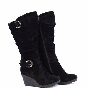 2 pairs Boots